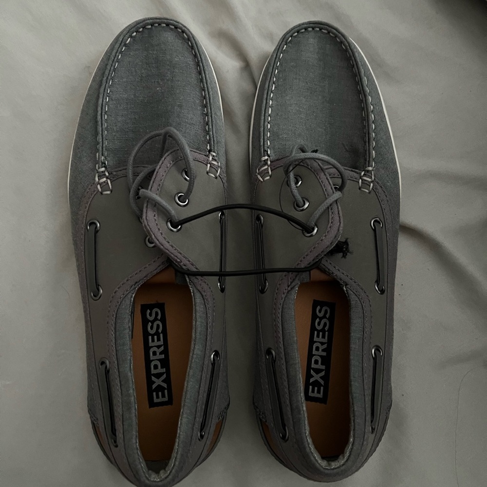 Brand new!!! Size 9 grey express shoes